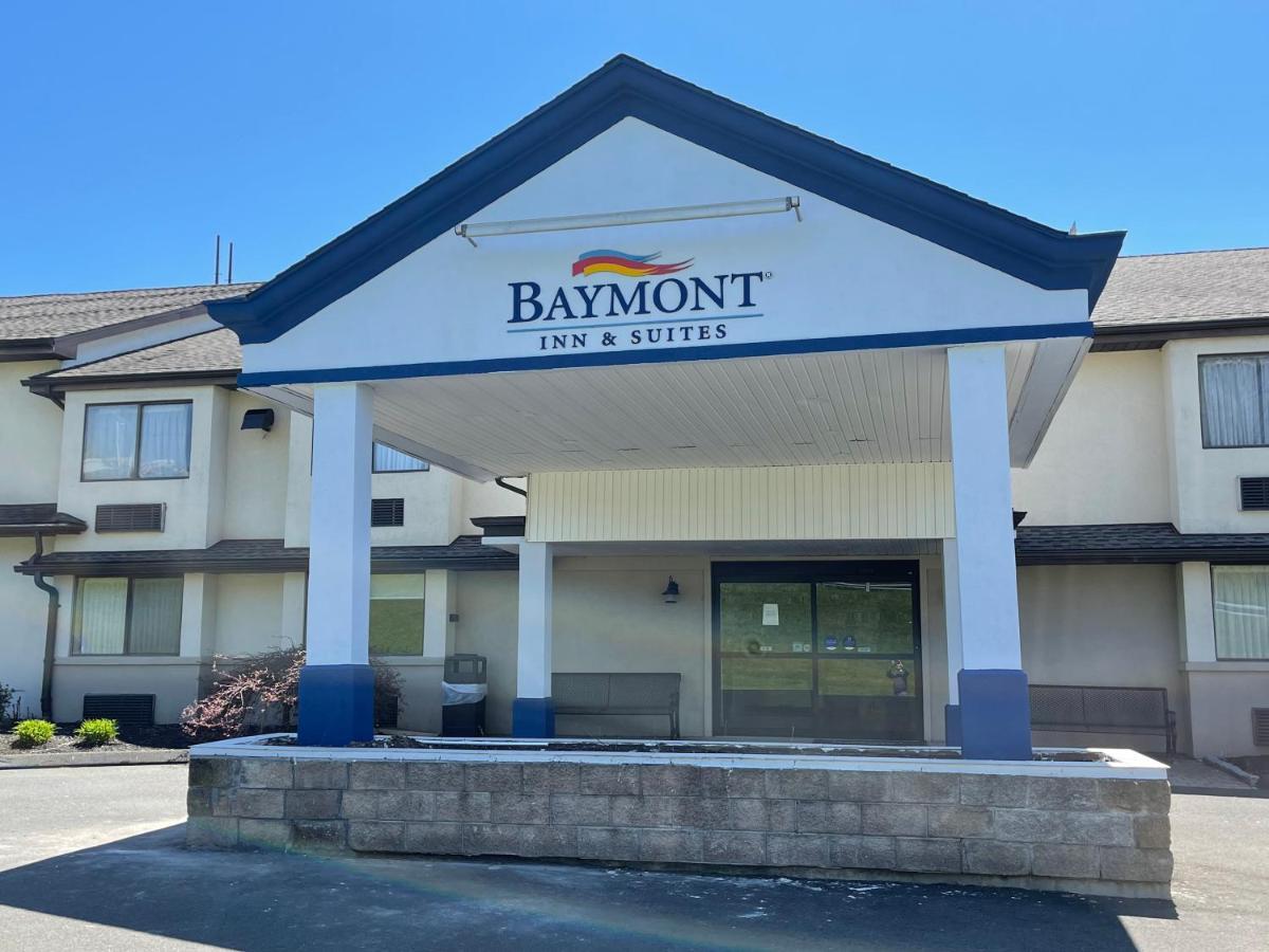 Baymont By Wyndham Branford/New Haven Hotel Exterior foto